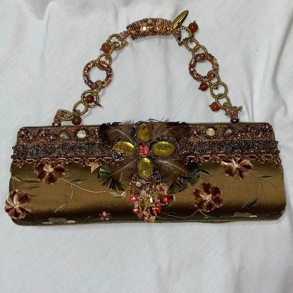 RARE HTF Like new Mary Frances Vintage Jeweled & Beaded feathers Clutch - Picture 2 of 16